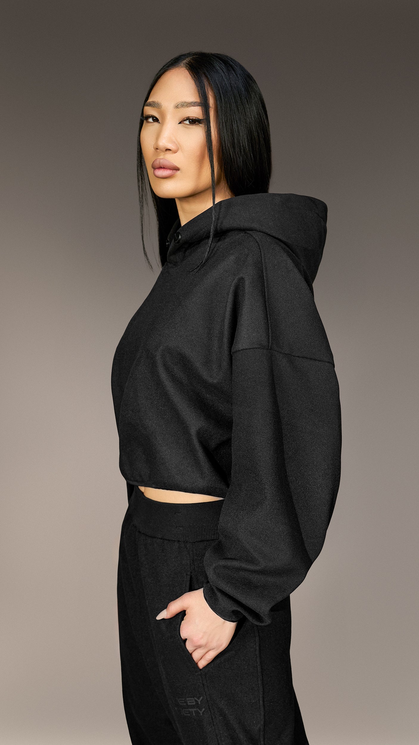 Crop блуза с качулка "Made by Society" - H26118