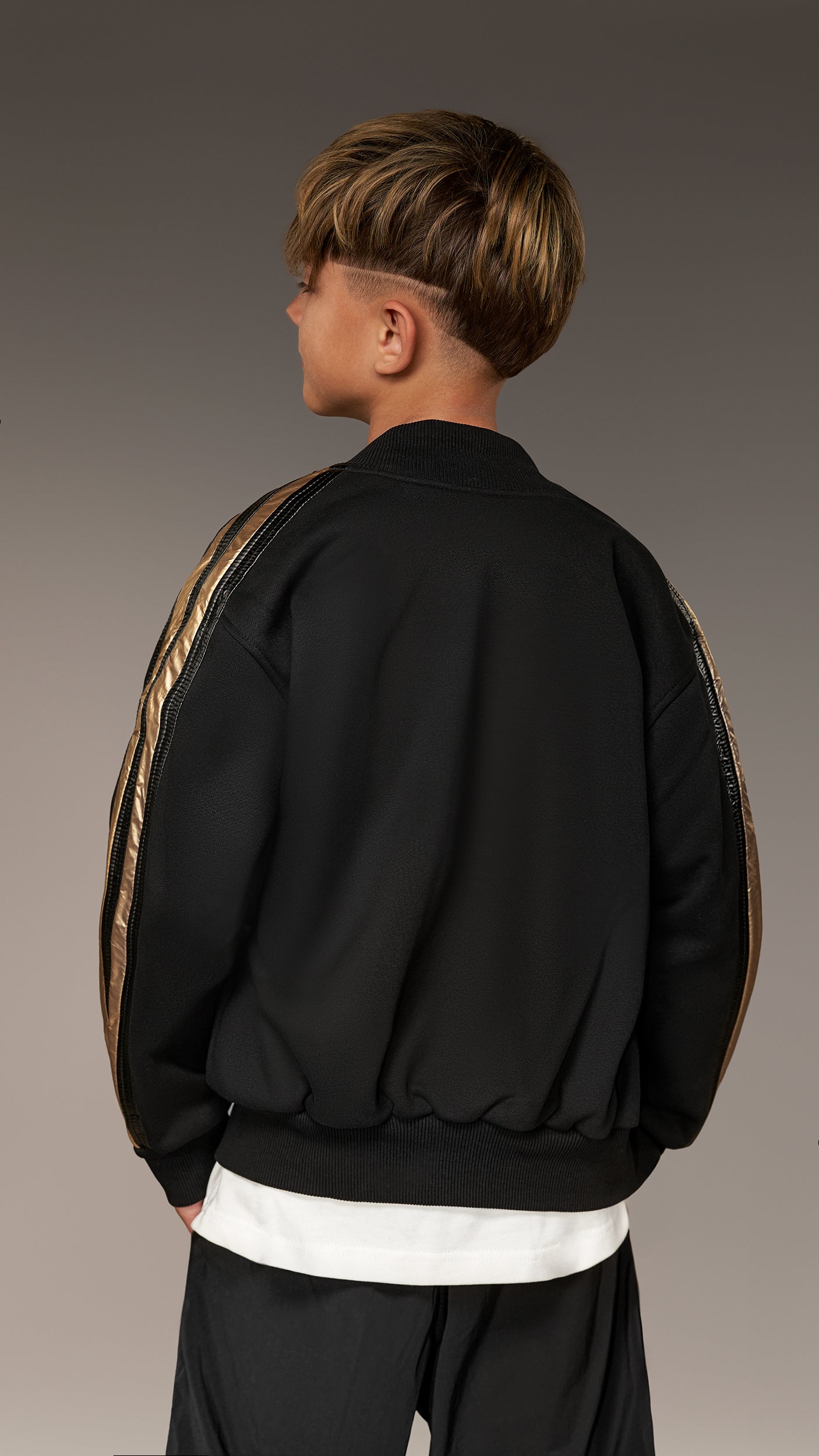 Яке бомбър на райета - J34952