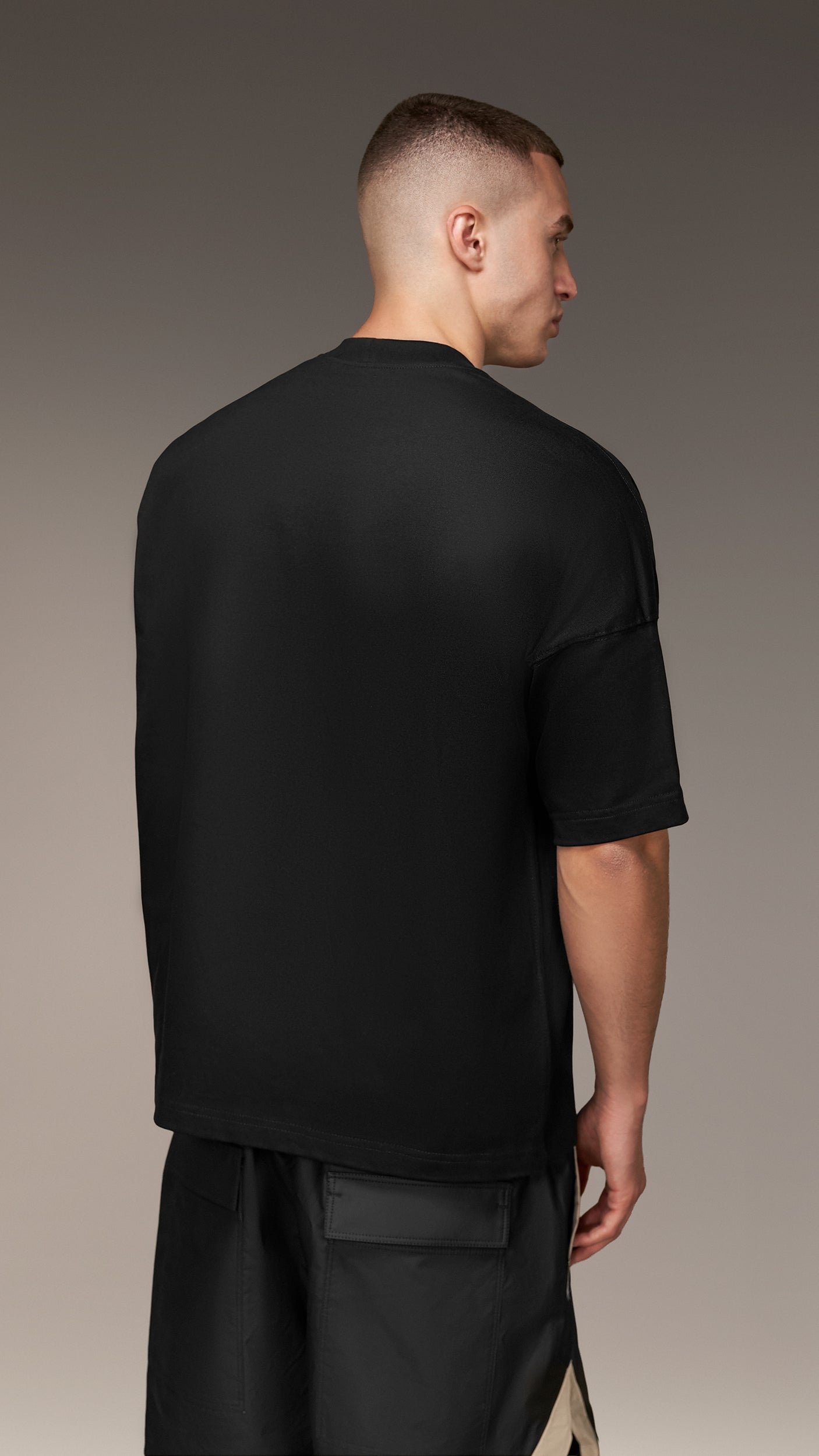 Tricou Black Dominion - T16408