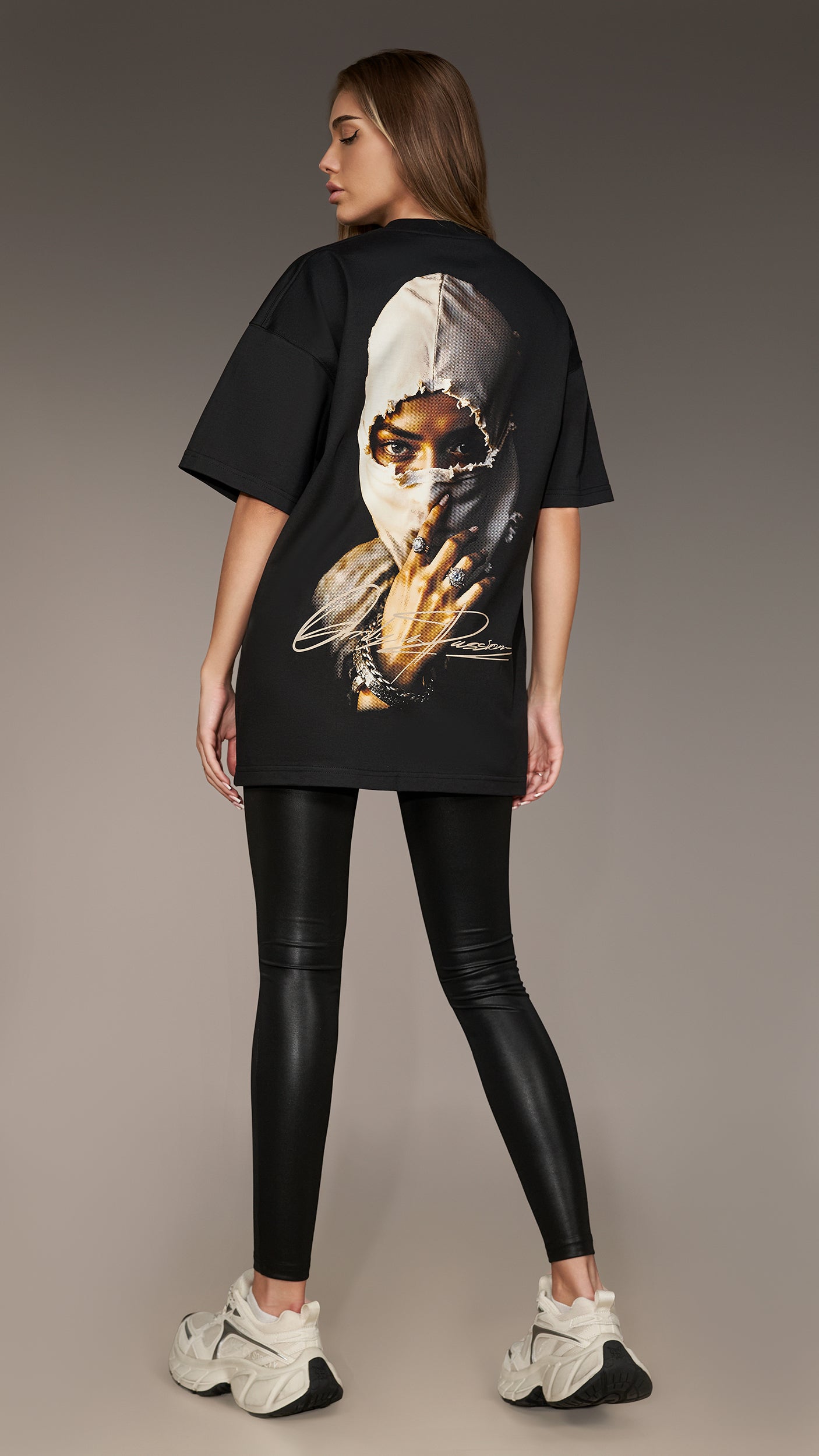 Тениска "Made by Society"- T26856