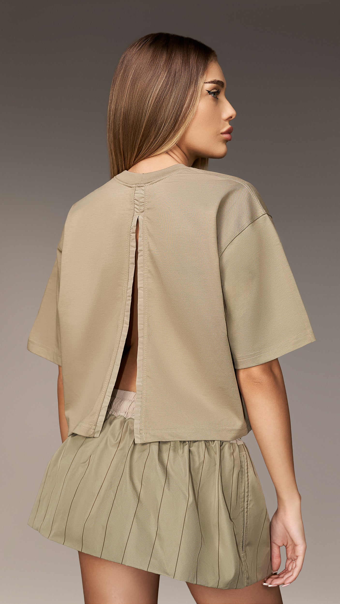 Tricou decupat - T26607