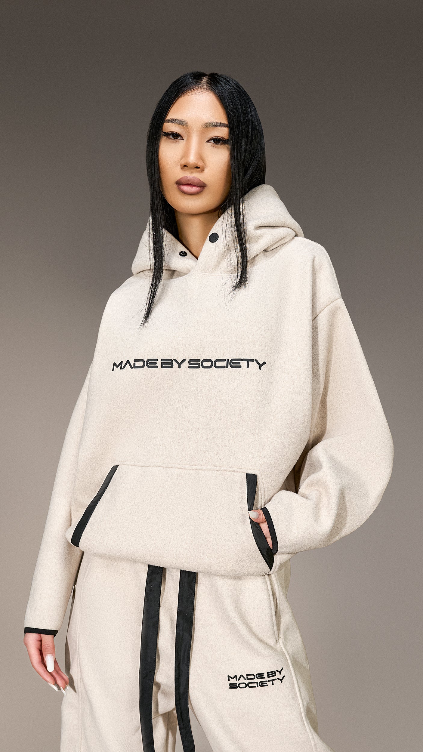 Oversize худи "Made by Society" - H25979