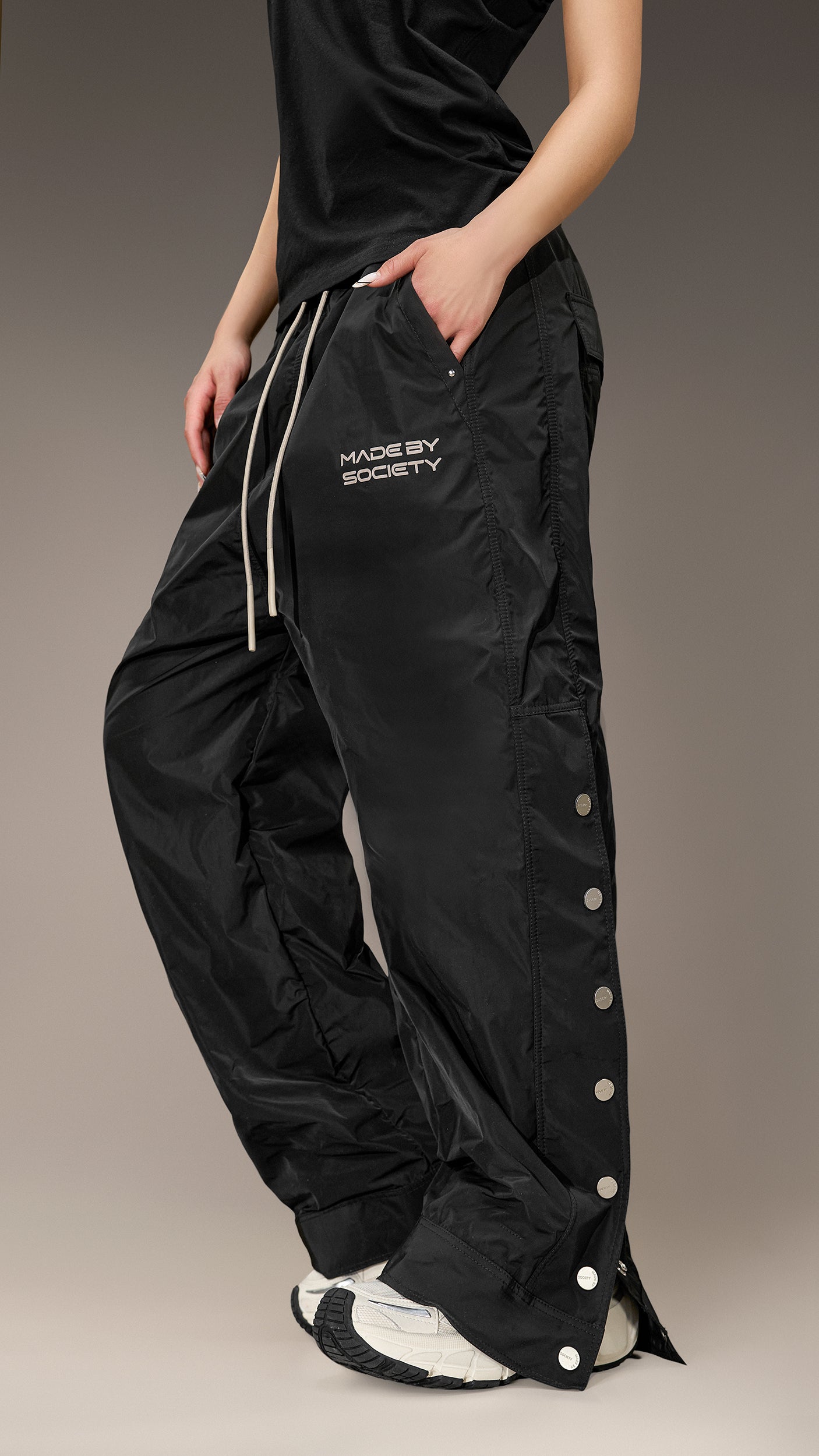 Панталони с Копчета Made By Society – P26139