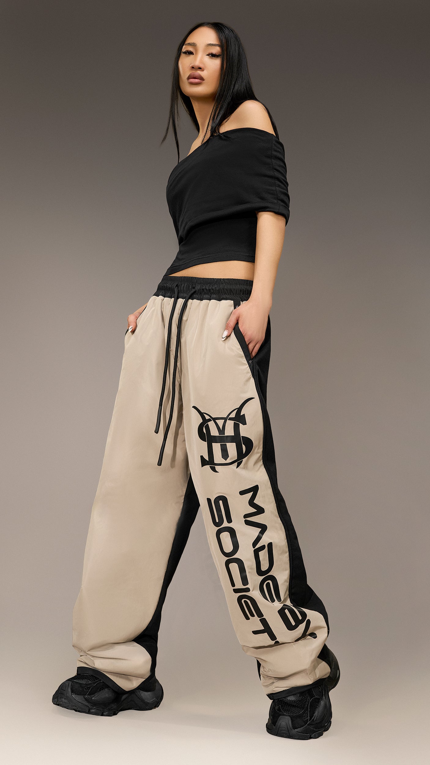 Прекомерно Големи Панталони Made By Society – P26043