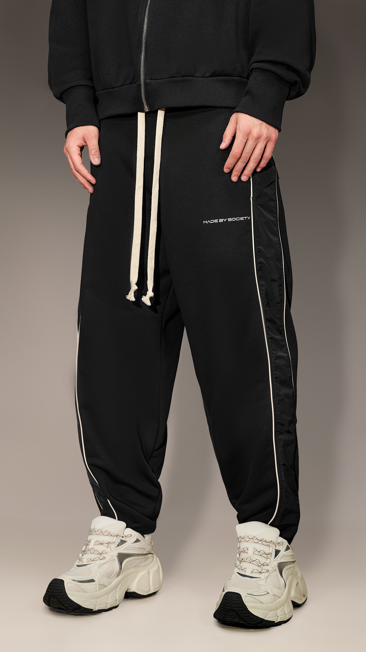 Pantaloni Made by Society - P16917