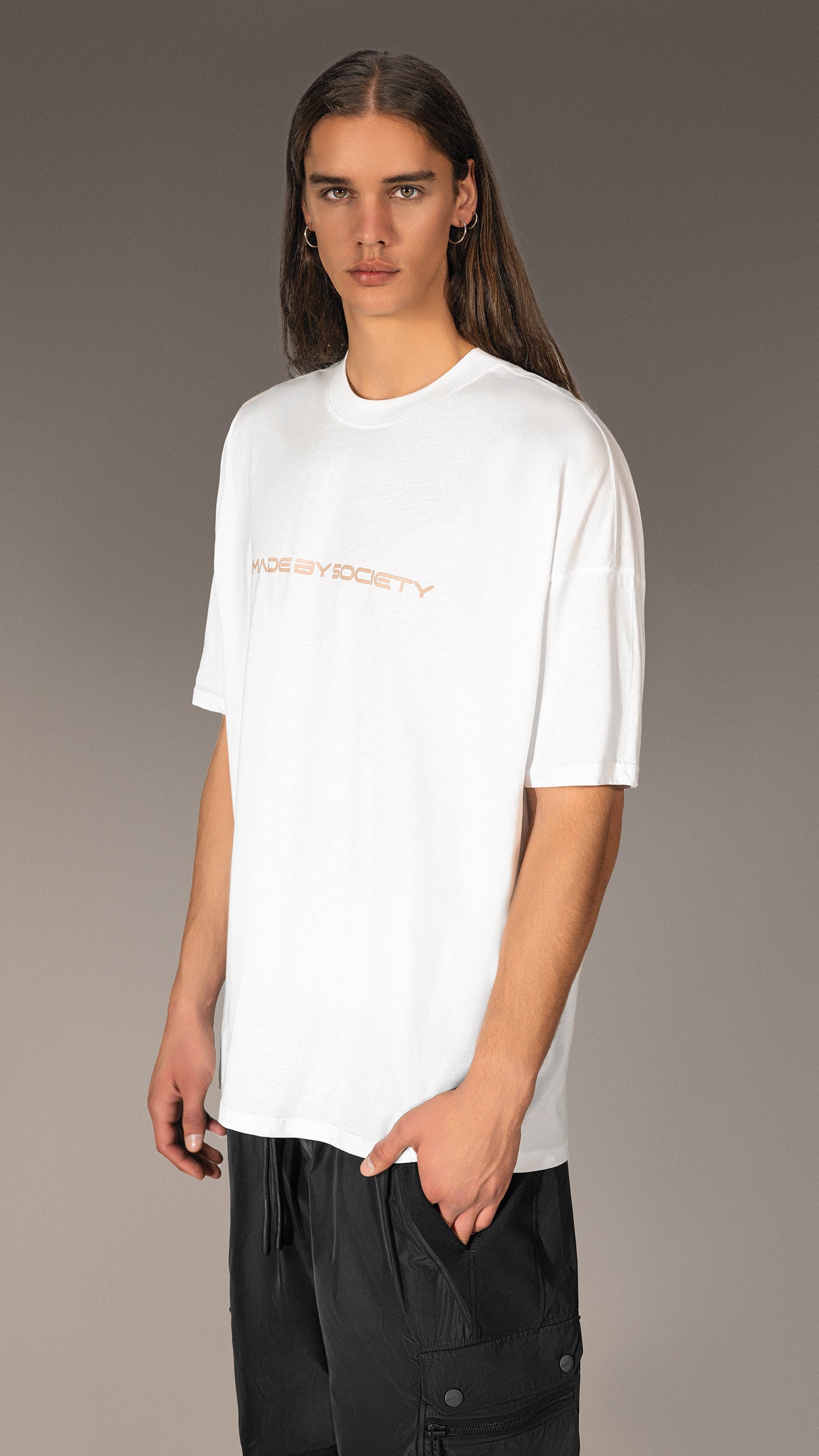 Бяла тениска Made by Society - T15655