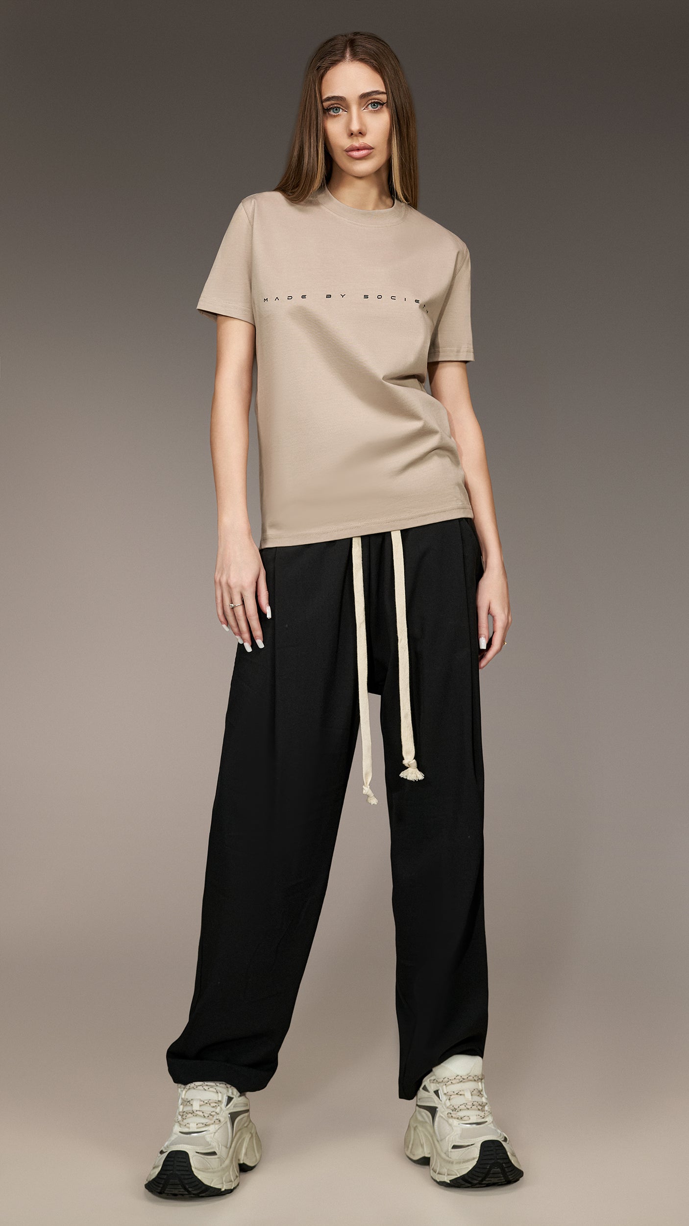 Основна блуза с дискретно лого - T26942