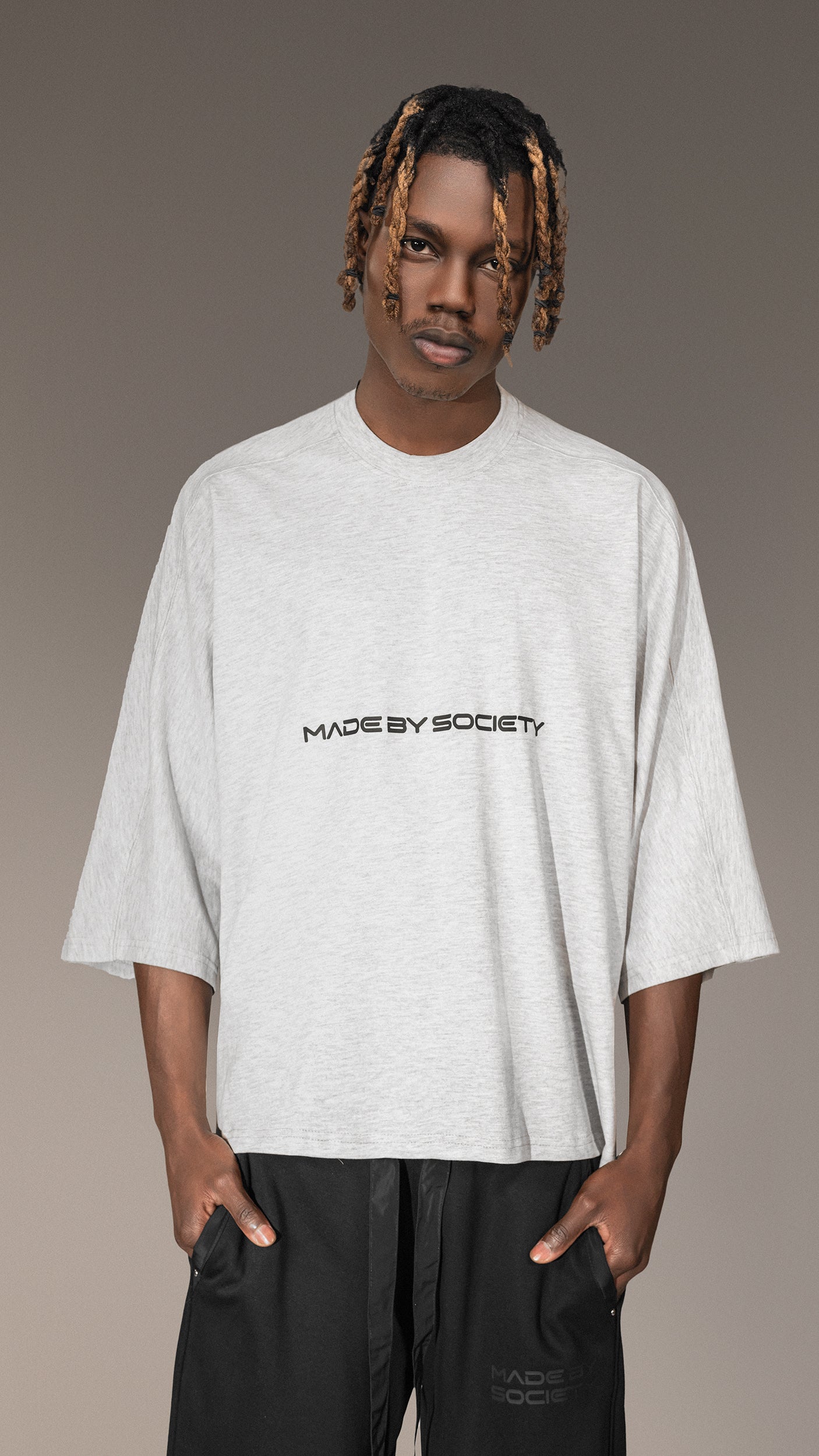Oversized Тениска "Made By Society" - T15634