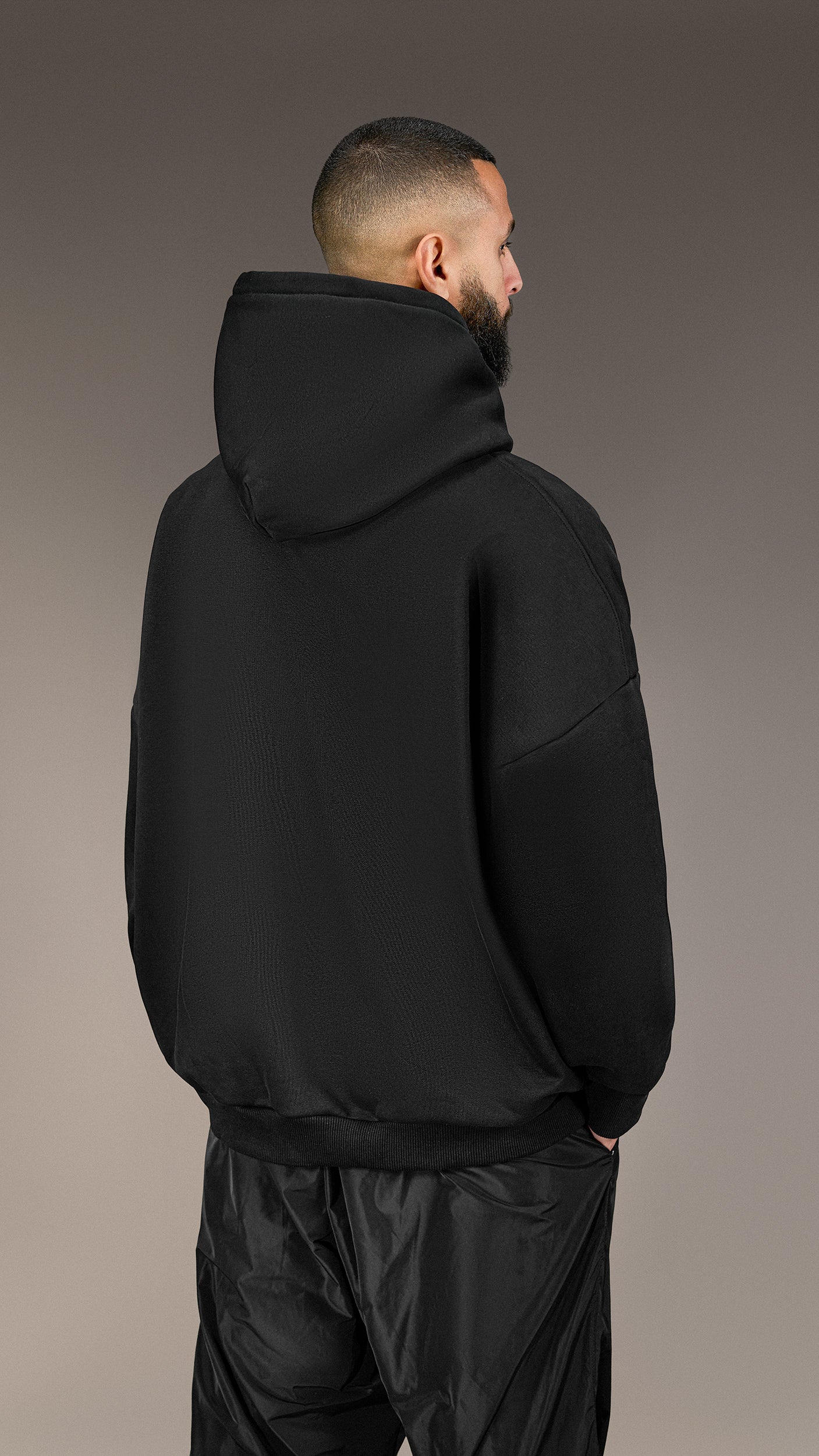 Черен суичър "Fuck What You Heard" - H15957