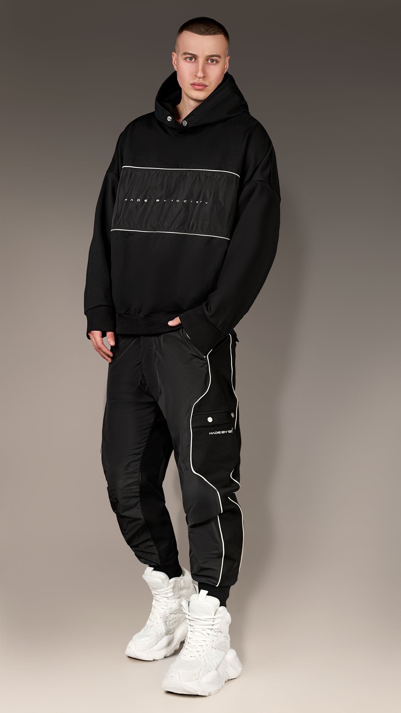 Pantaloni Essence Flow - P17186