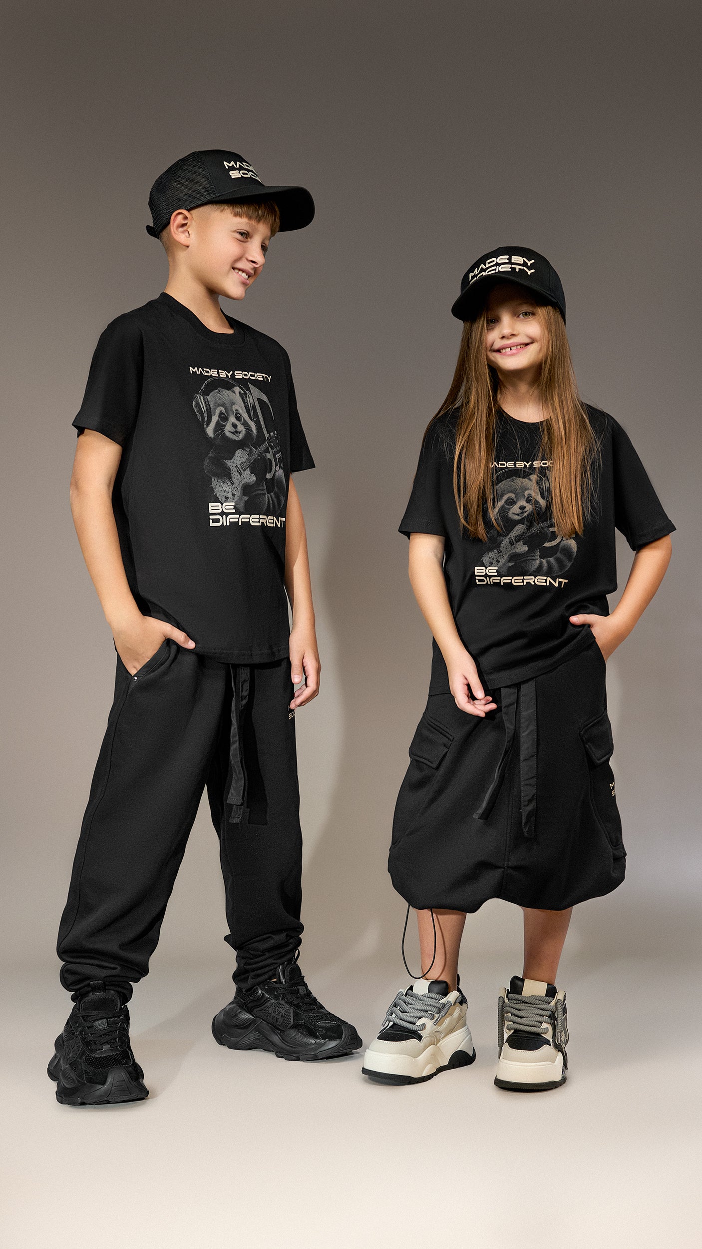 Tricou „Be Different” Made by Society - T35852