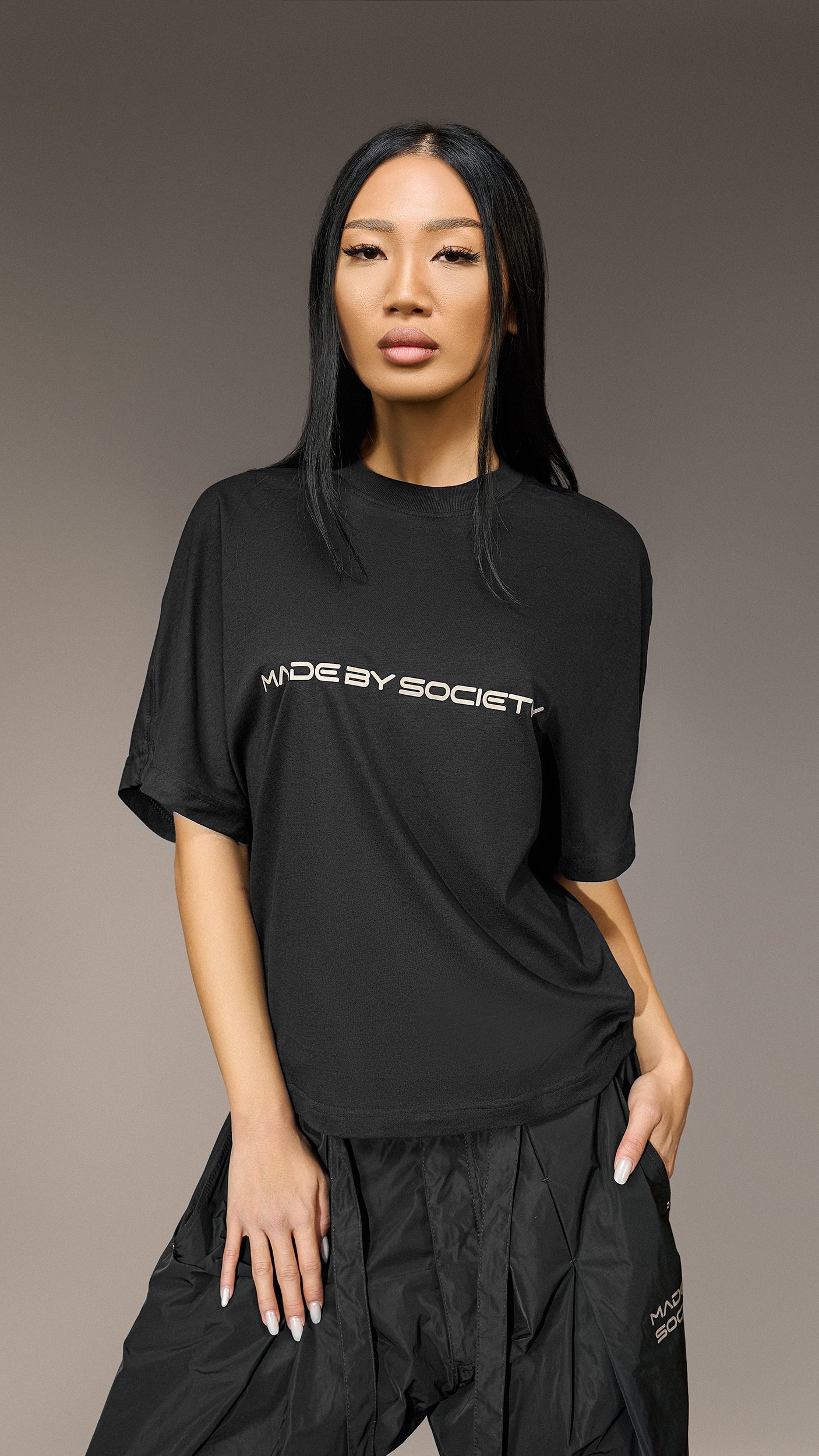 Черна тениска Made by Society - T25522