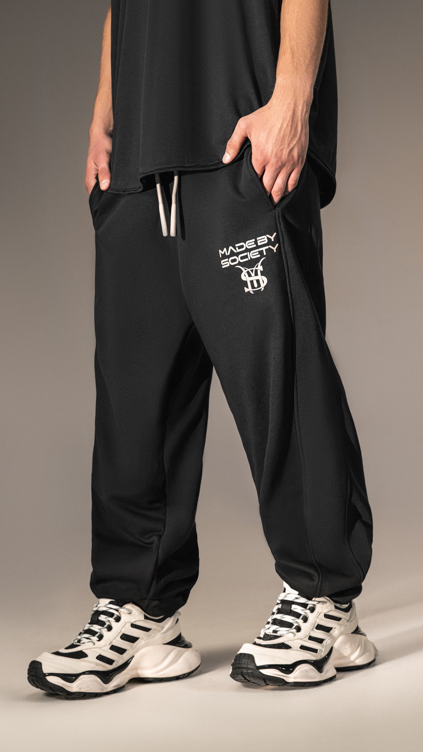 Pantaloni „Made by Society” - P15620