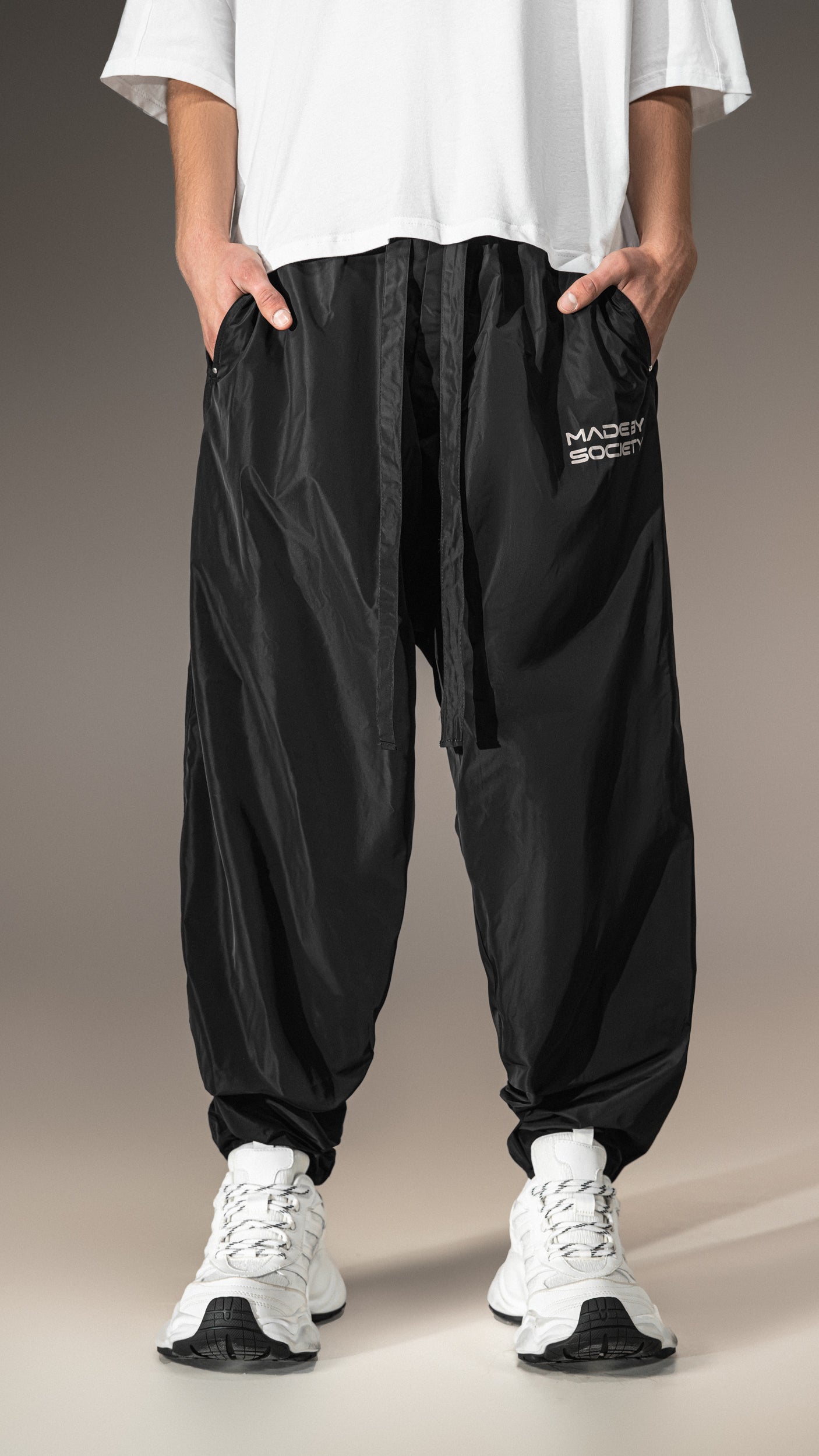 Pantaloni „Made by Society” – P15722