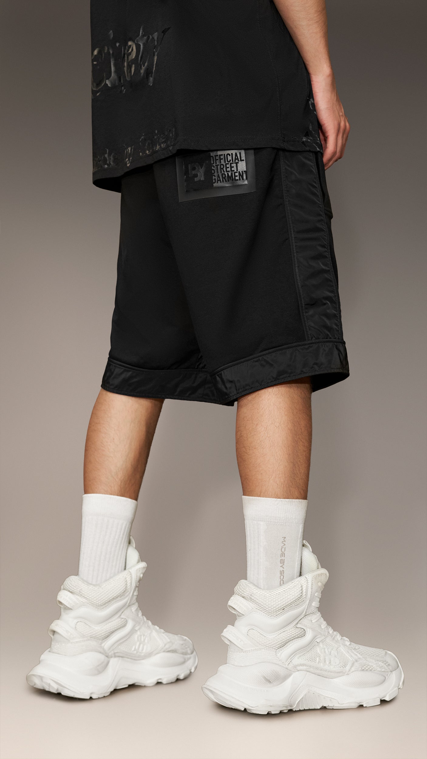 Branded Band Shorts - B15328