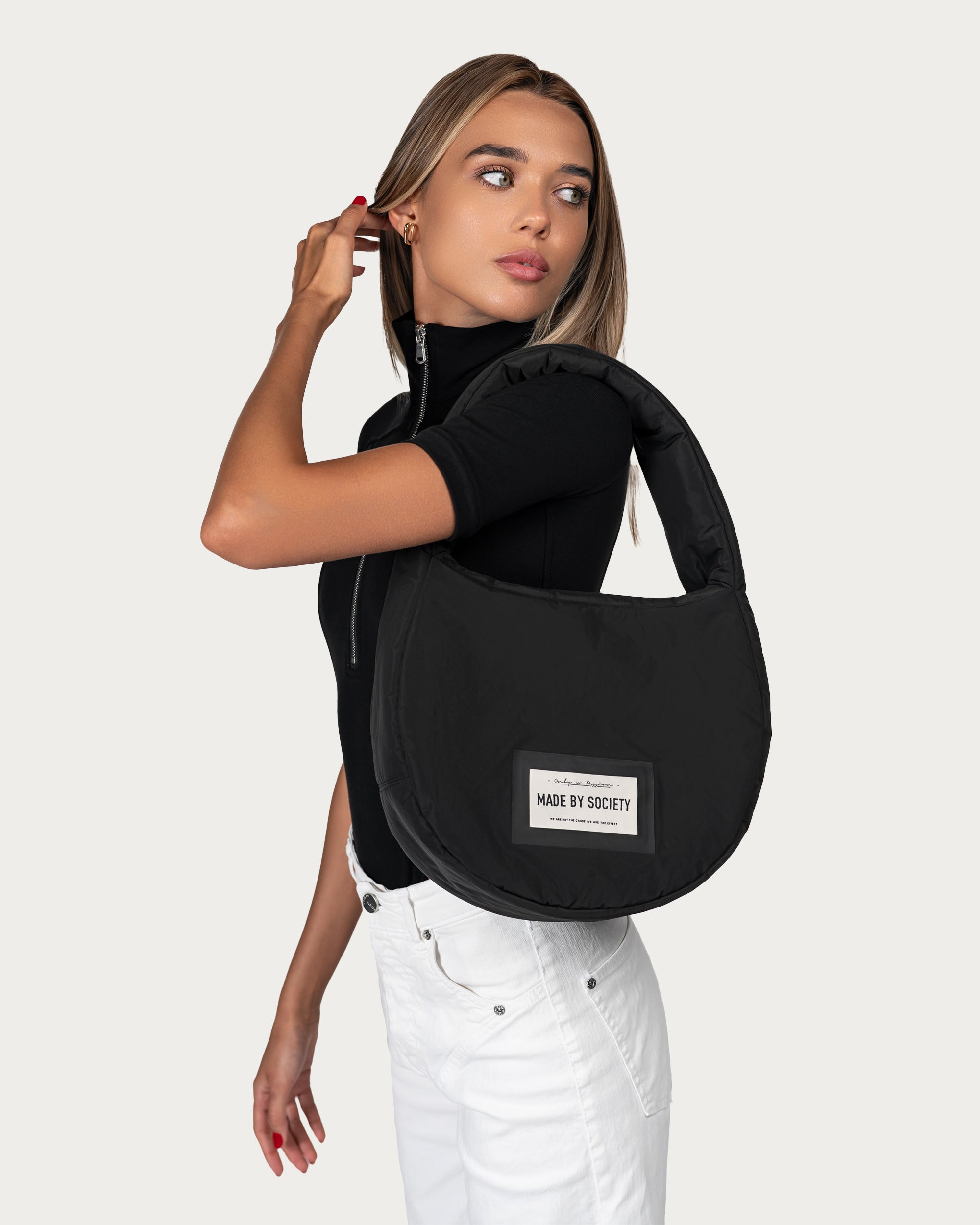 Shoulder padded bag - A14457