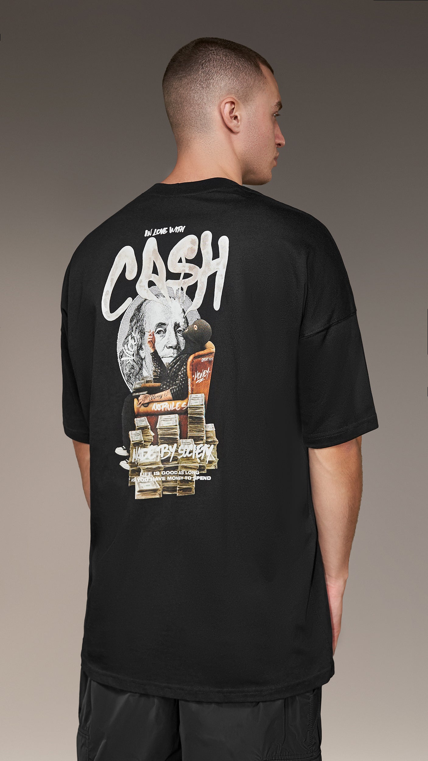 Тениска In love with cash - T14747