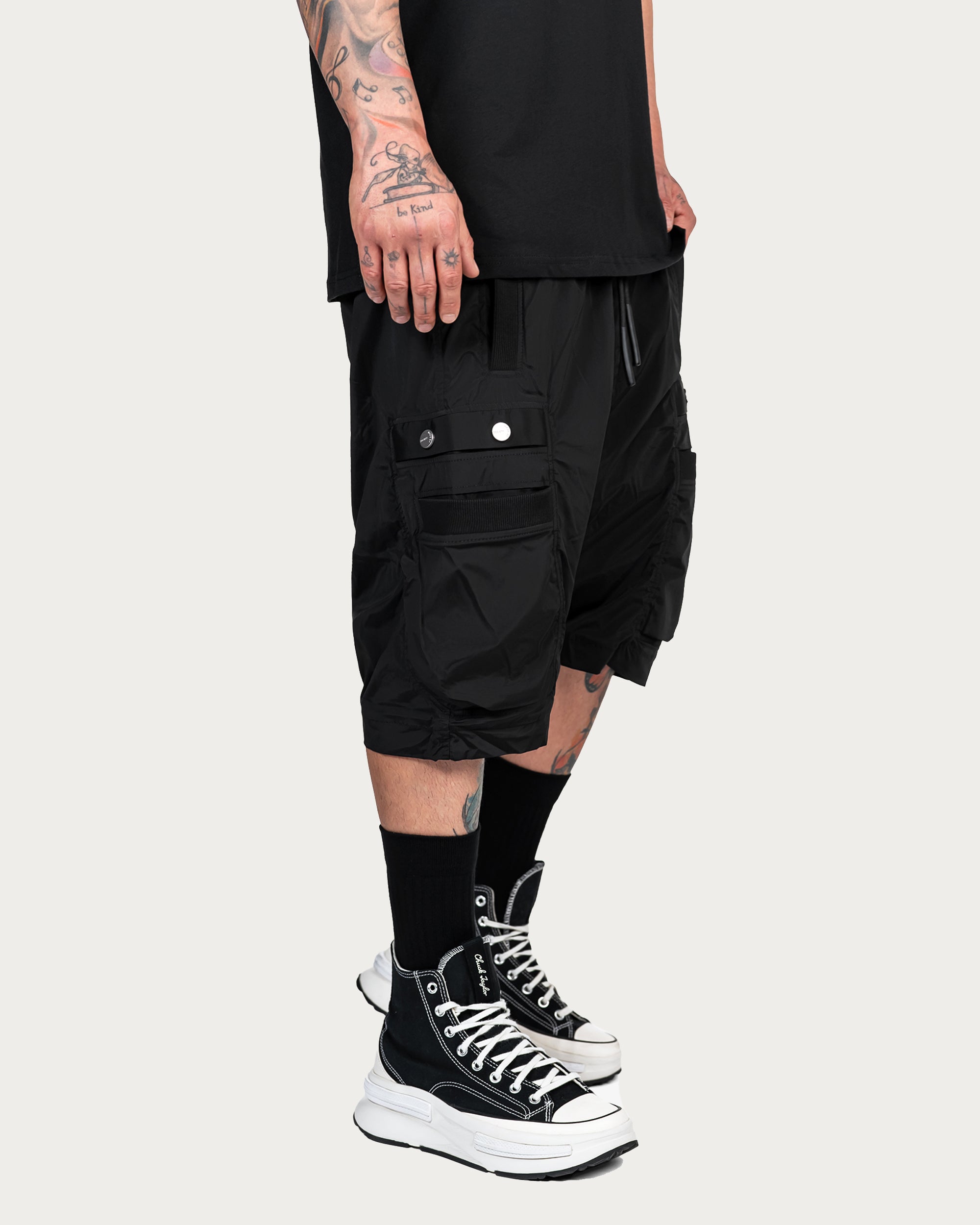 STUD CARGO SHORTS - B15348