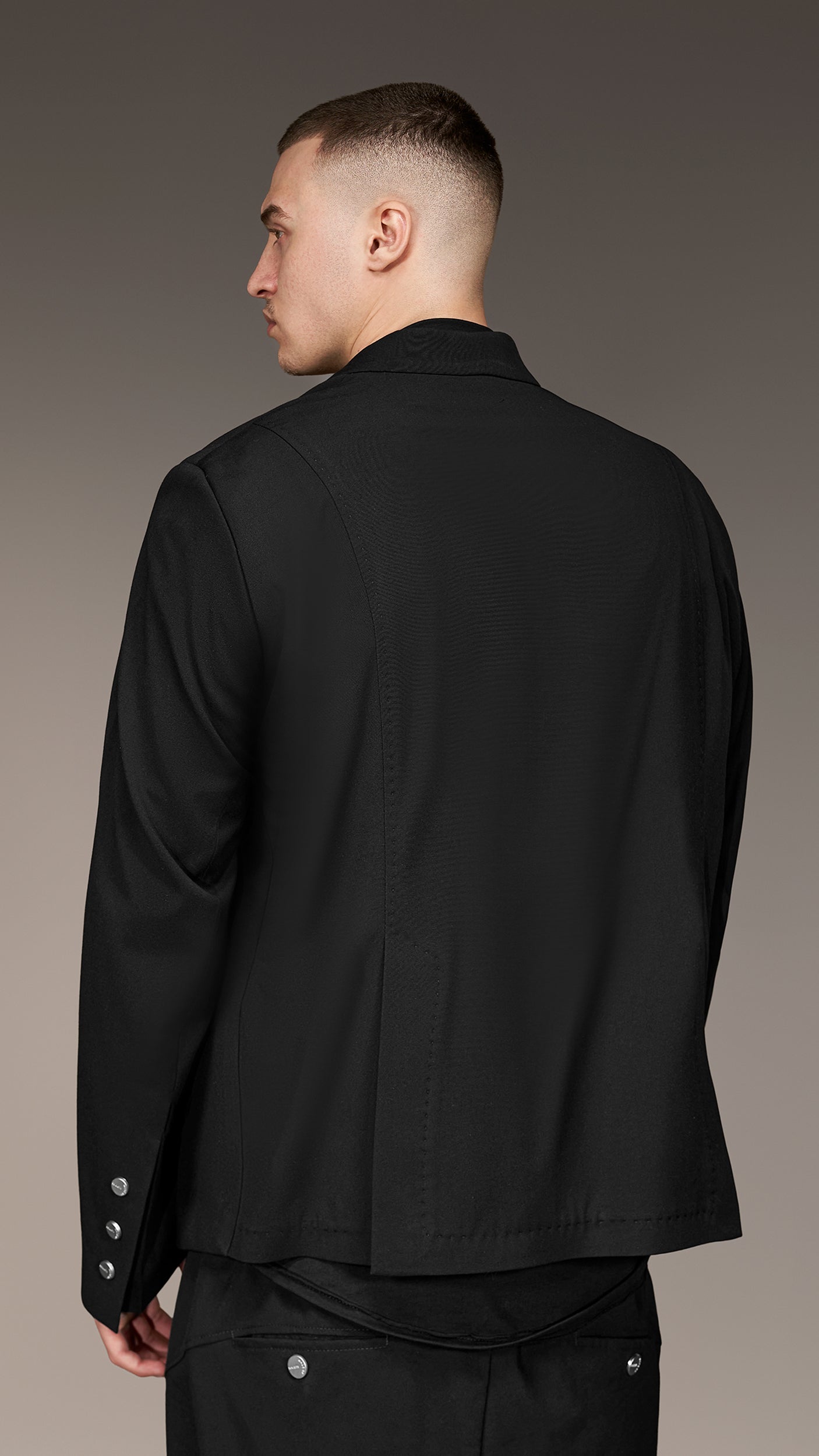 Хибриден костюм Mantra