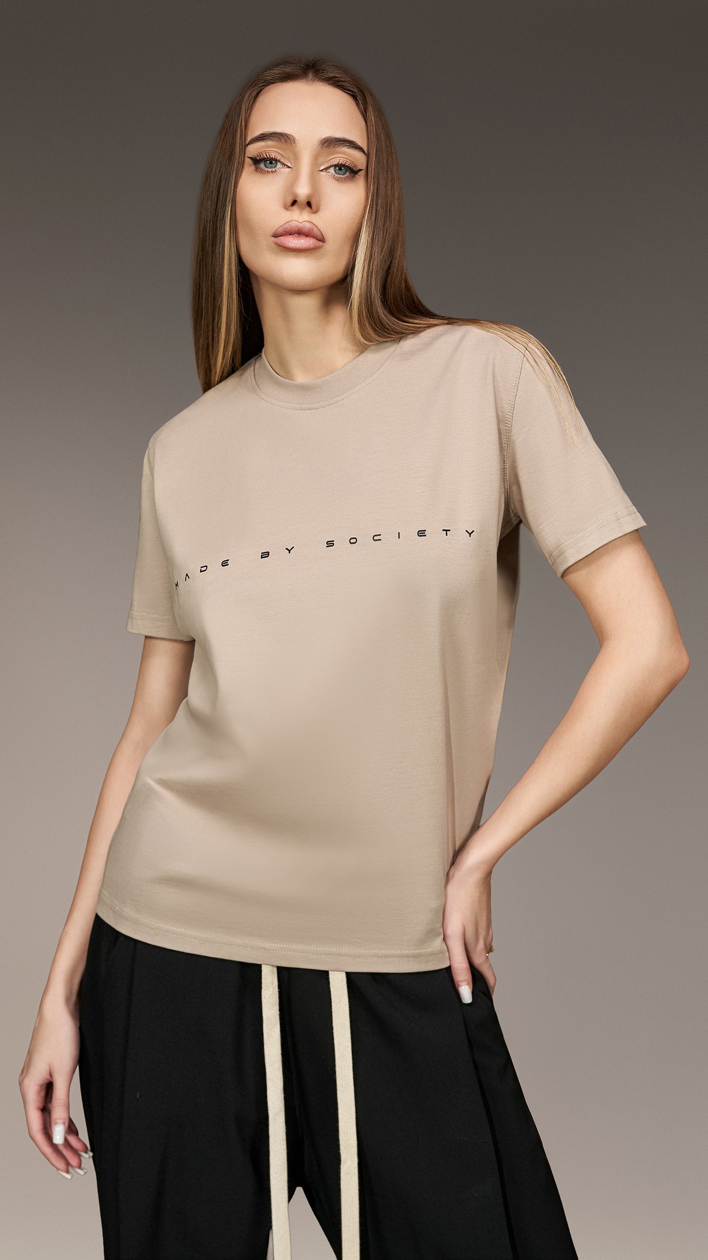 Основна блуза с дискретно лого - T26942