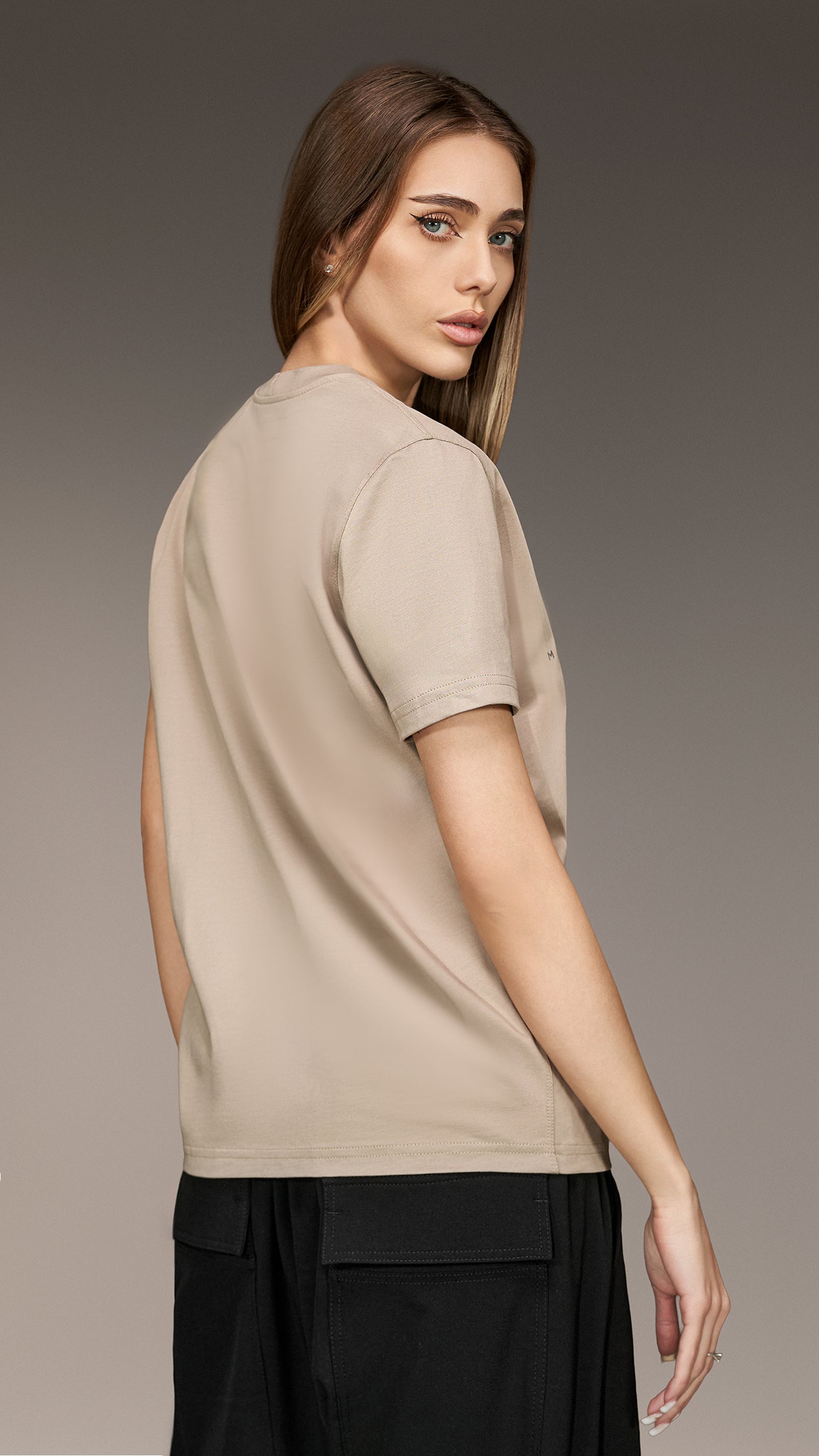 Основна блуза с дискретно лого - T26942