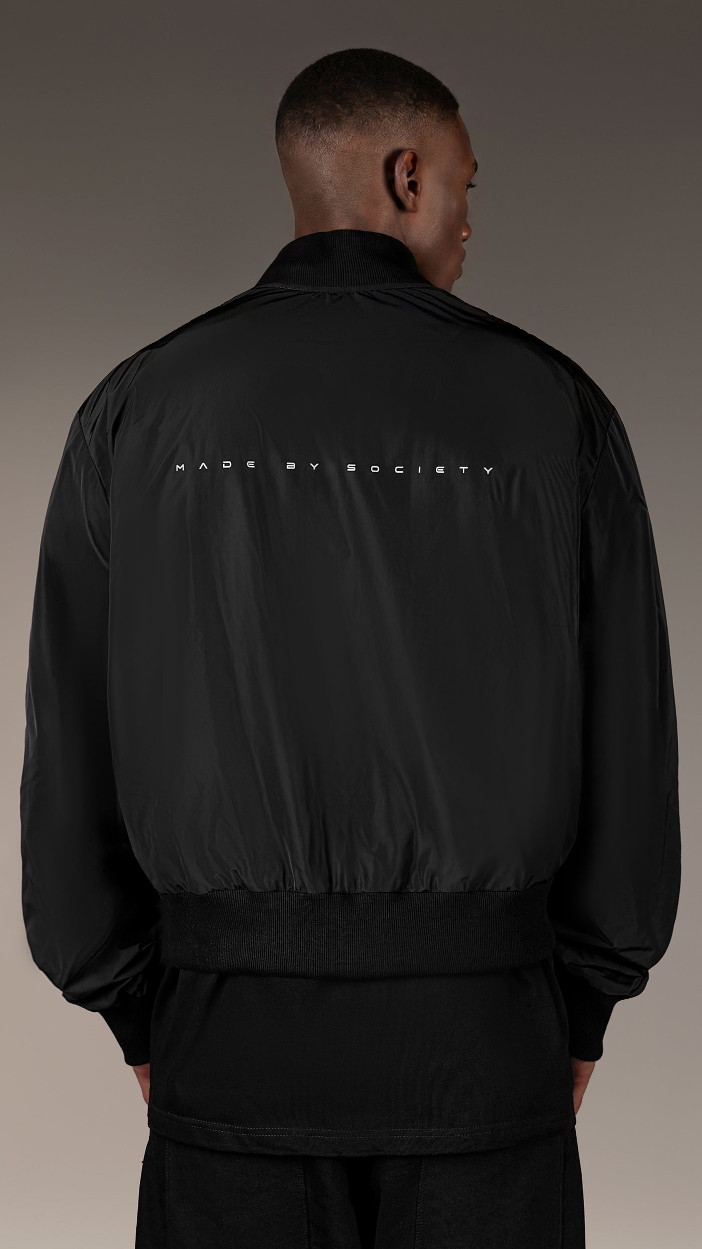 Яке Vanguard Earth - J17215