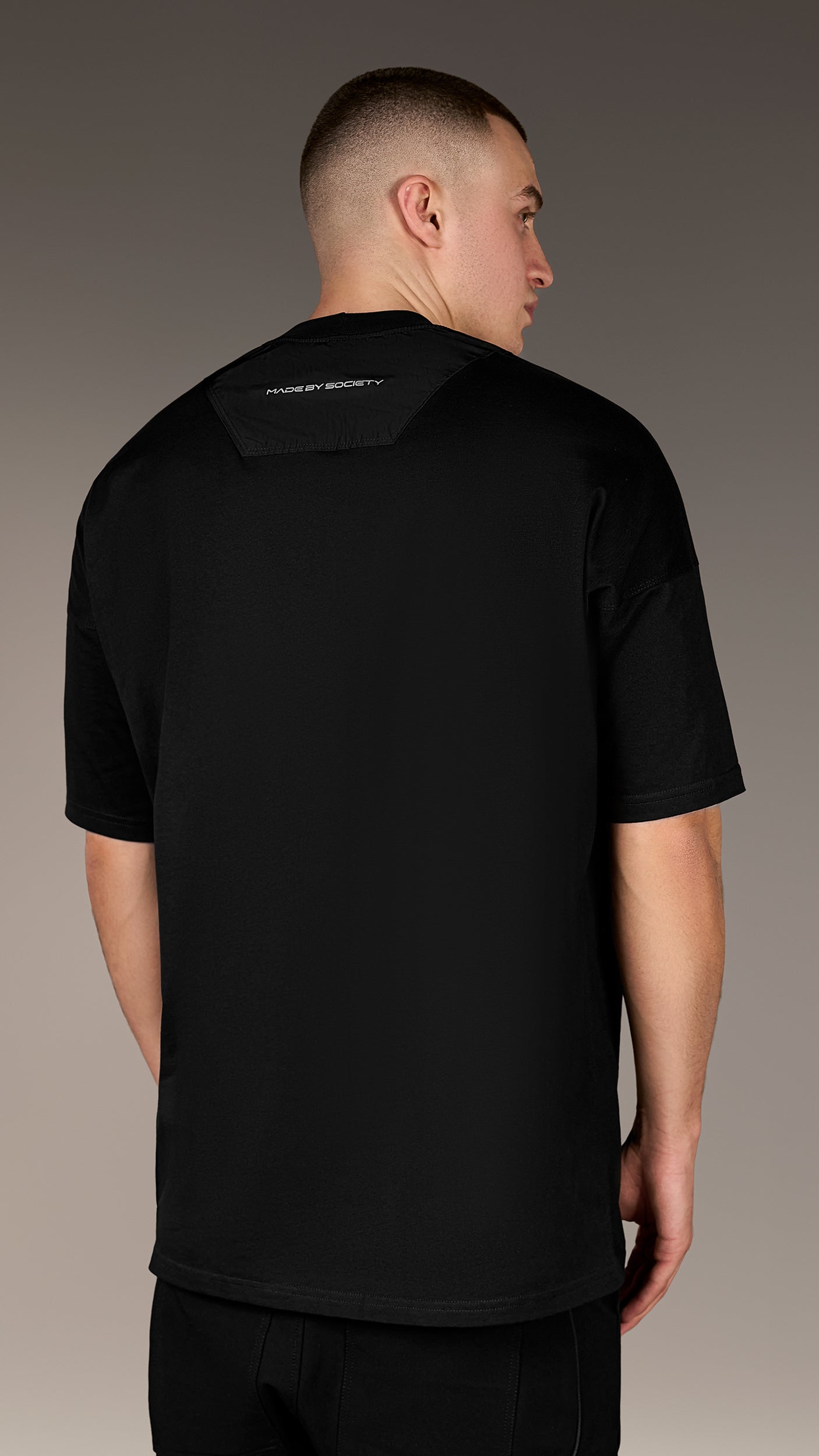 Тениска Linear Statement - T16999