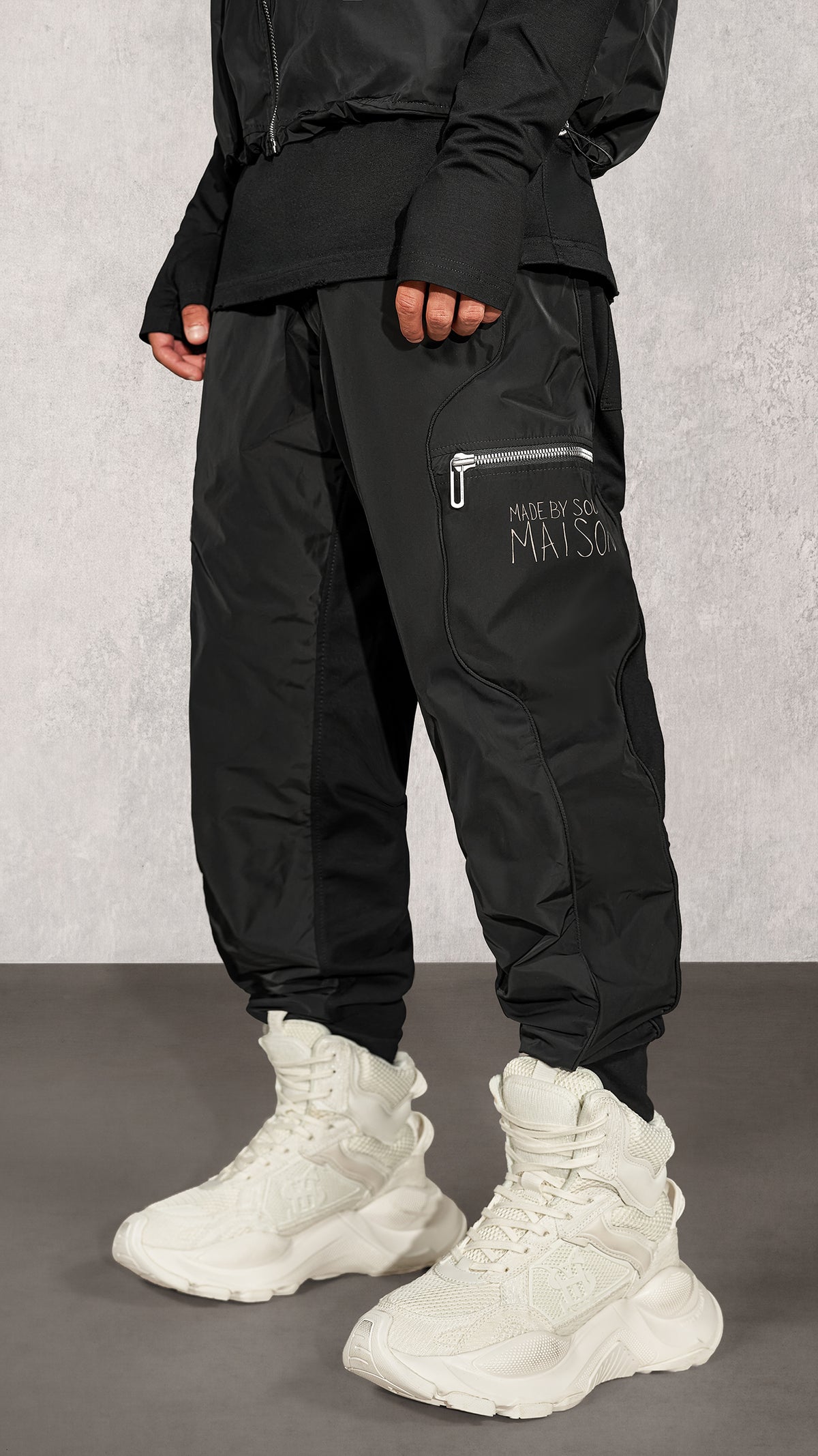 Pantaloni Minimal Black - P17646