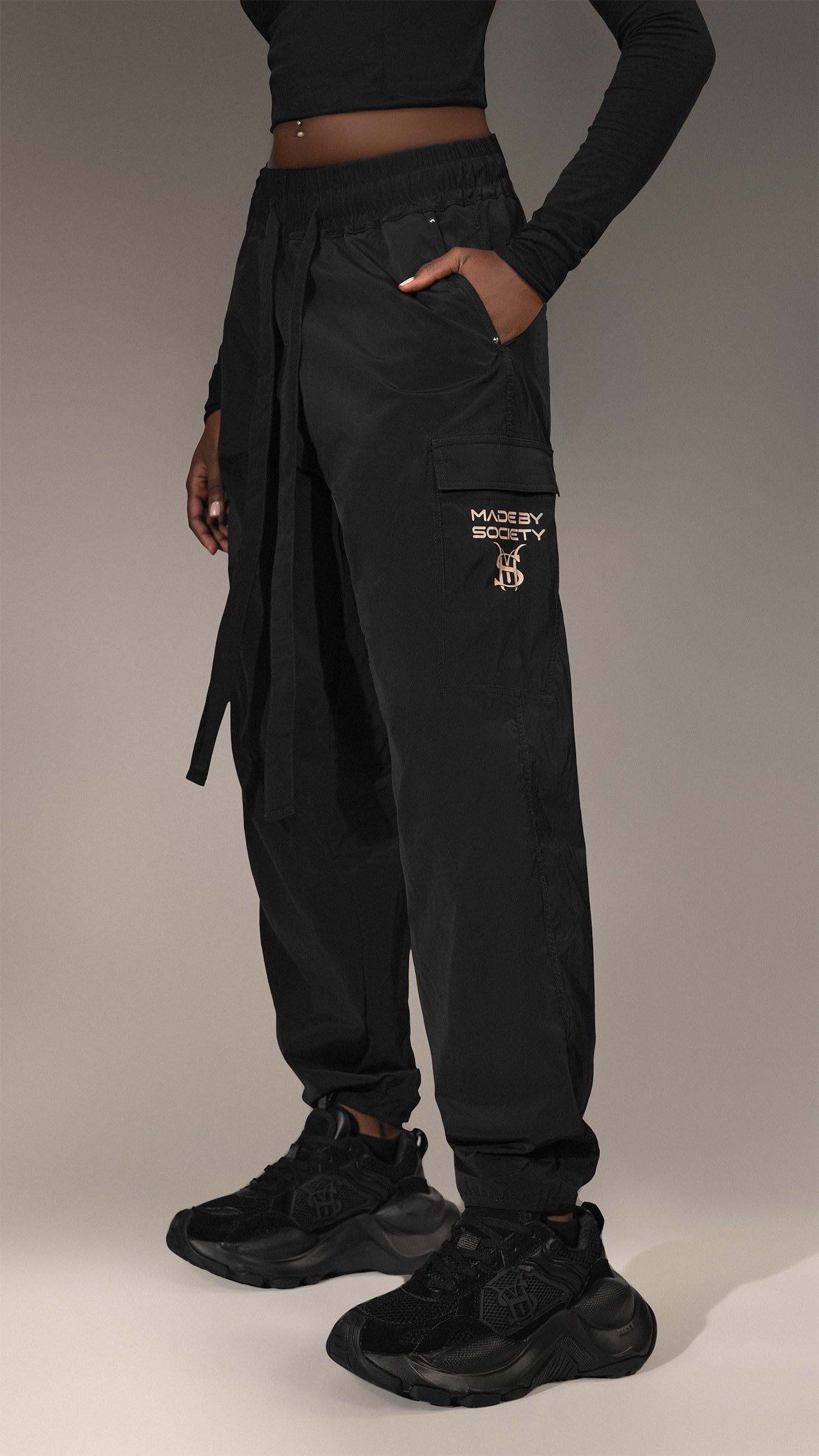 Pantaloni cargo MADE BY SOCIETY - P25650