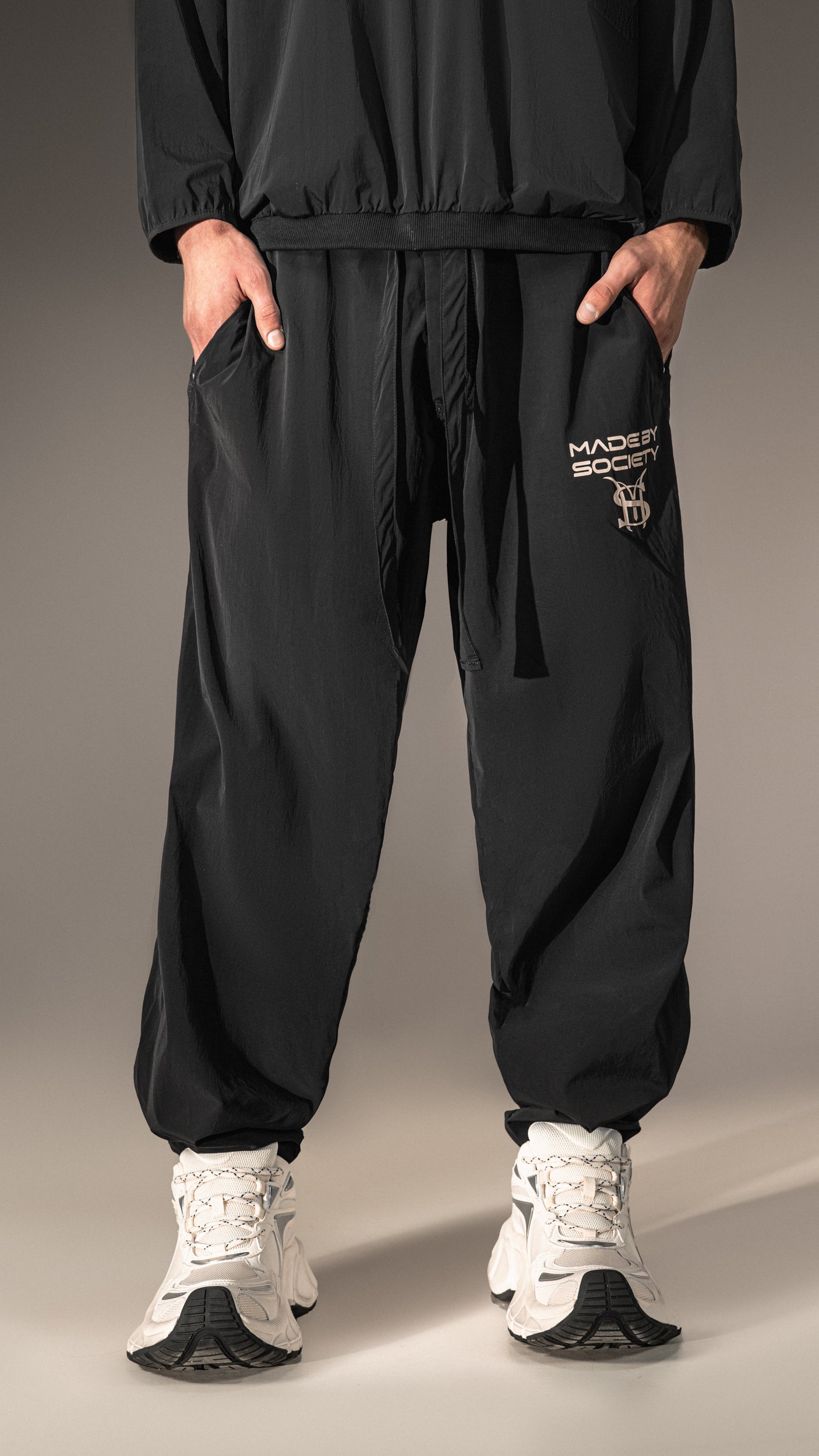 Pantaloni Made by Society  – P15607