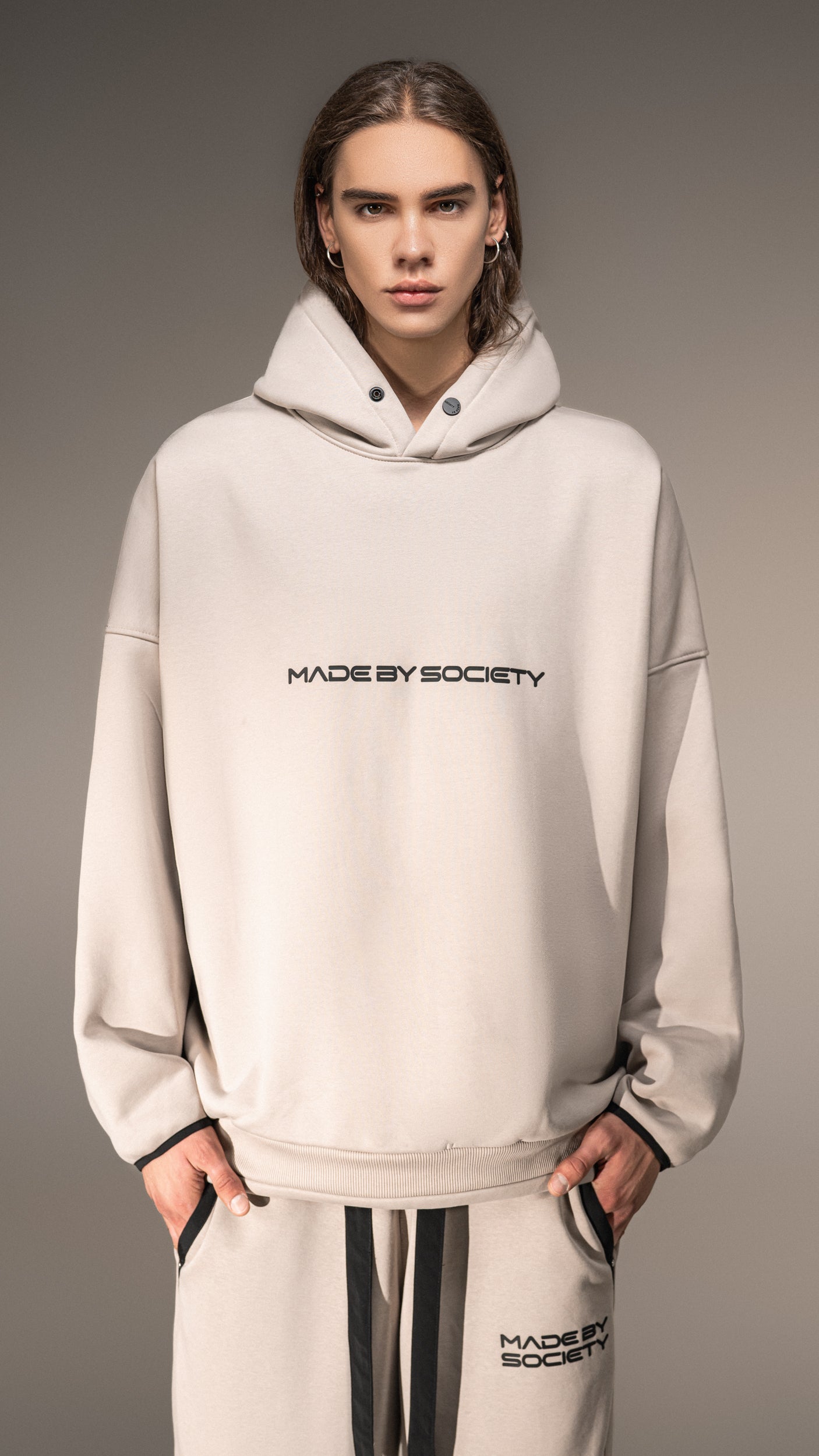 Суичър „Made by Society” – Релаксиран Стил – H15753