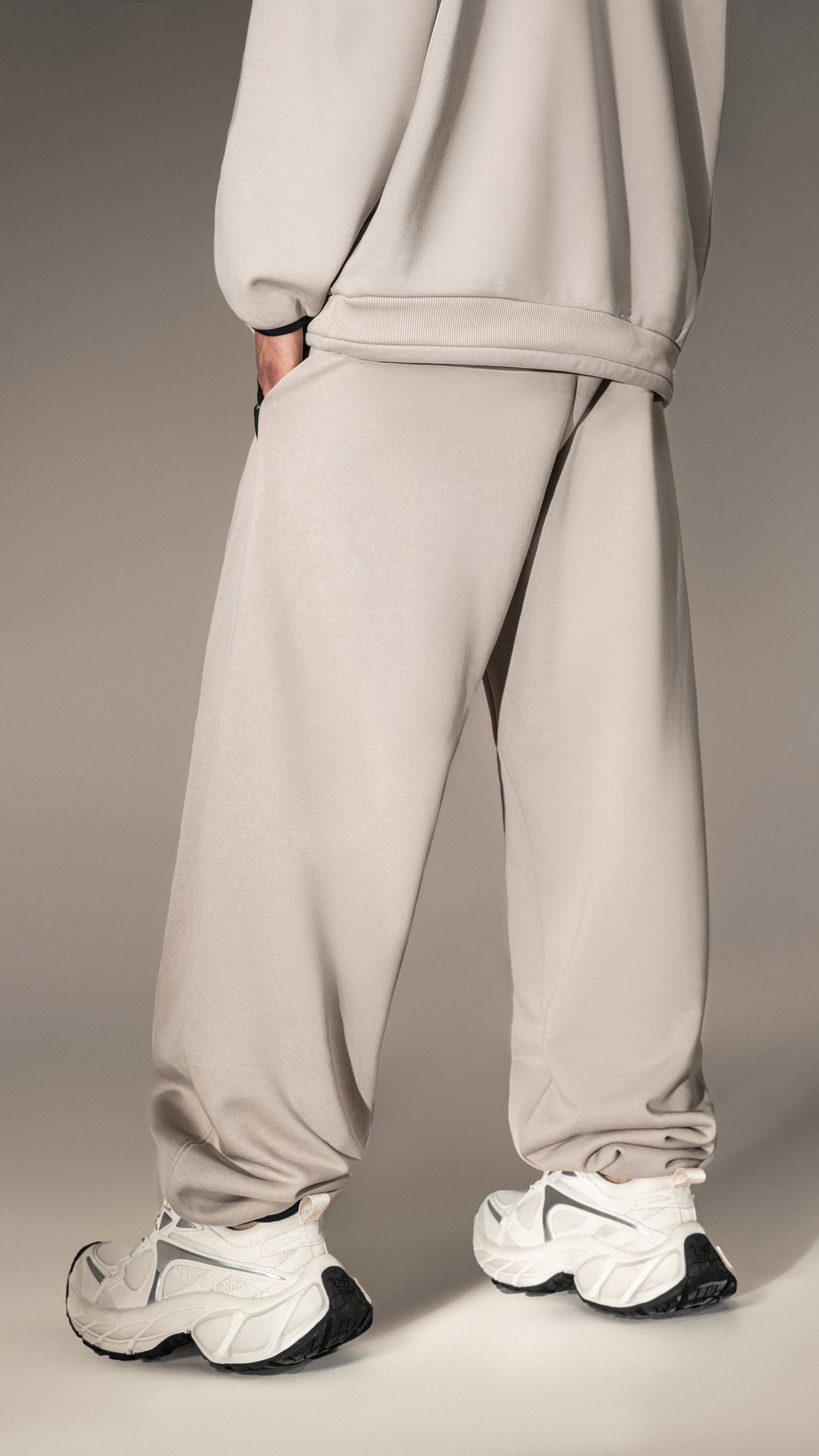 Pantaloni „Made by Society” – Design Relaxat – P15752